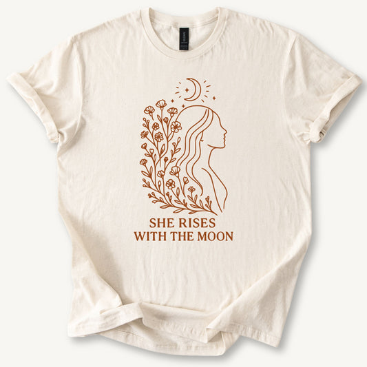 She Rises With the Moon Tee