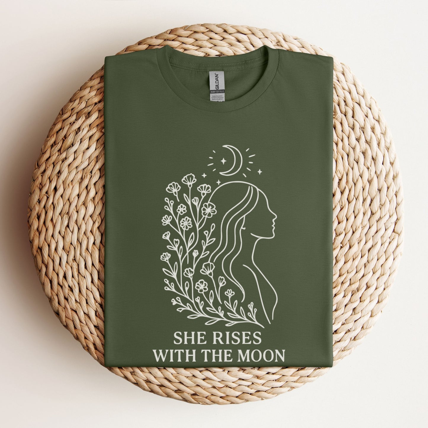 She Rises With the Moon Tee