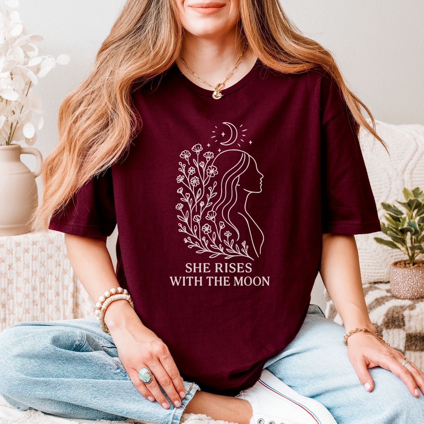 She Rises With the Moon Tee