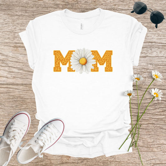 Mom Gold Letter White Daisy T-Shirt